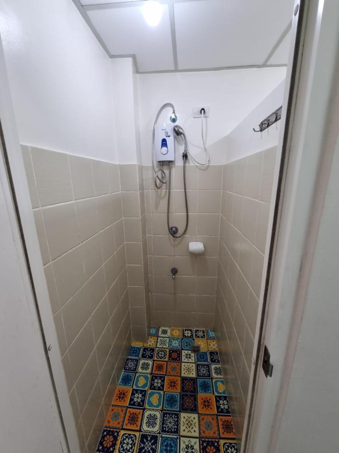 4 Pax Tagaytay Prime Staycation Wifi Netflix And Light Cooking Free Viewdeck 따가이따이 외부 사진