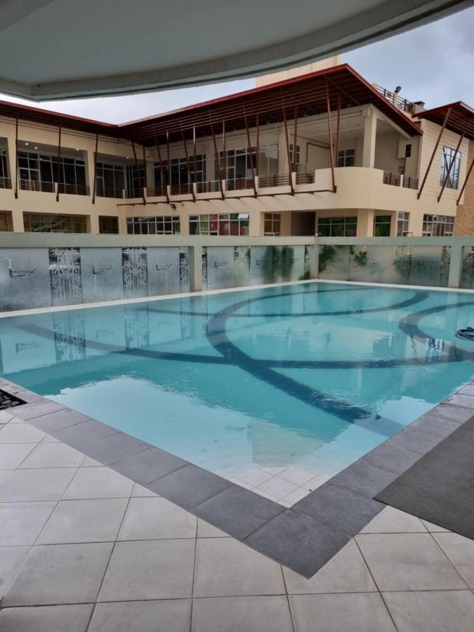 4 Pax Tagaytay Prime Staycation Wifi Netflix And Light Cooking Free Viewdeck 따가이따이 외부 사진