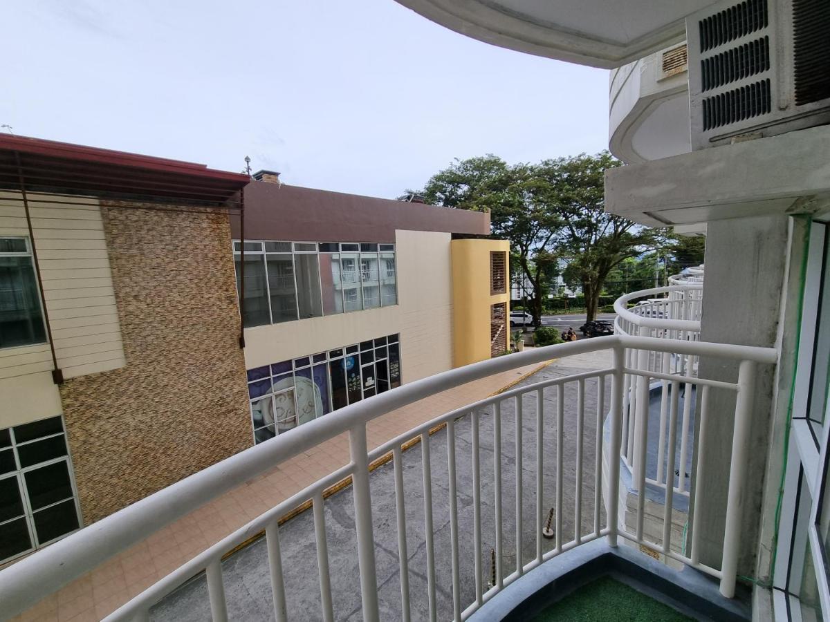 4 Pax Tagaytay Prime Staycation Wifi Netflix And Light Cooking Free Viewdeck 따가이따이 외부 사진